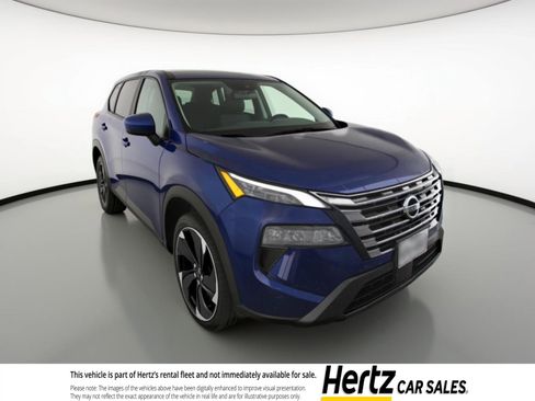 Used 2025 Nissan Rogue SV FWD image 1