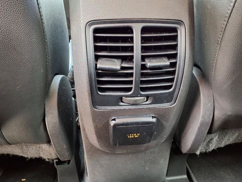 Used 2014 Ford Escape Titanium FWD image 17