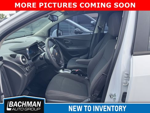 Used 2016 Chevrolet Trax LS FWD image 6