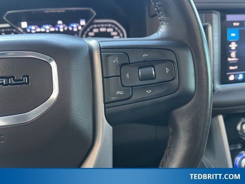 Used 2021 GMC Yukon XL Denali image 31