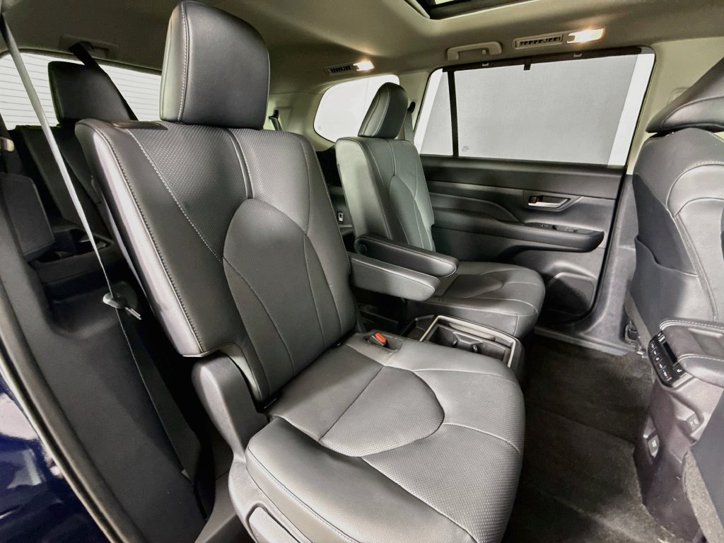 Used 2026 Toyota Grand Highlander AWD Hybrid image 30