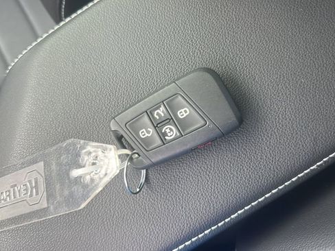 New 2026 Volkswagen Jetta SE image 25