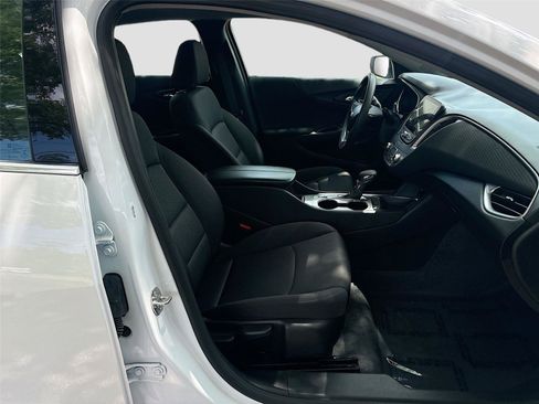 Used 2024 Chevrolet Malibu LT FWD image 27