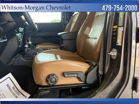Used 2022 Jeep Wrangler Unlimited Sahara w/ Cold Weather Group AWD/4WD image 5