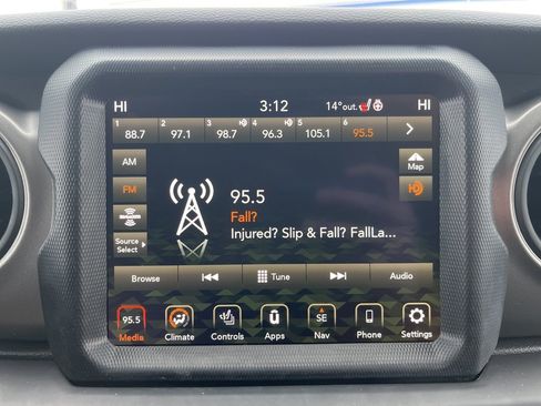 Used 2023 Jeep Wrangler Sport S image 16