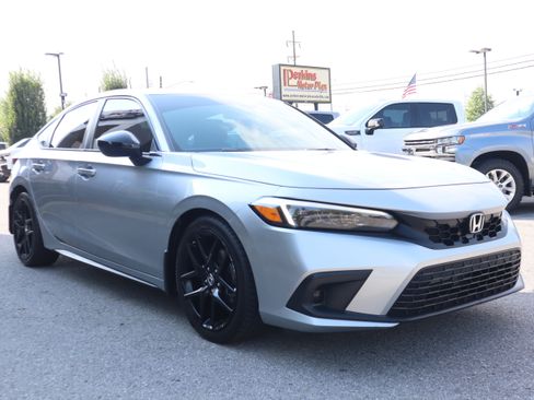 Used 2022 Honda Civic Sport image 5