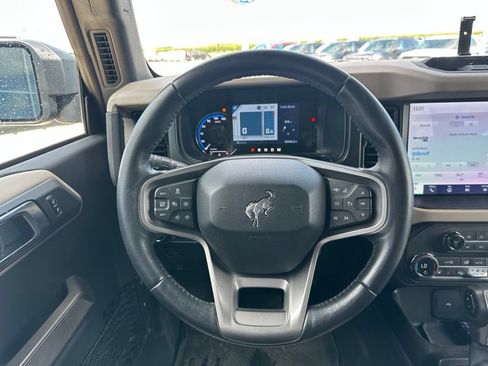 Used 2023 Ford Bronco Wildtrak AWD/4WD image 16
