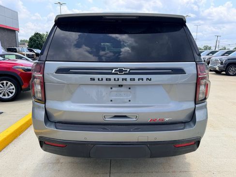 Used 2023 Chevrolet Suburban RST w/ Luxury Package AWD/4WD image 6