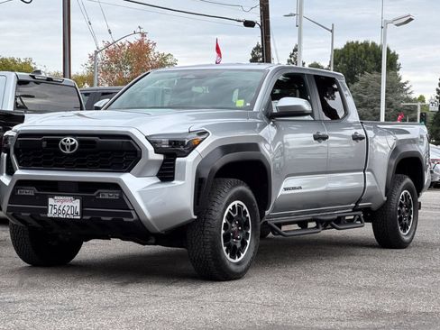 Certified 2025 Toyota Tacoma TRD Off-Road w/ TRD Off Road Upgrade Package AWD/4WD image 7