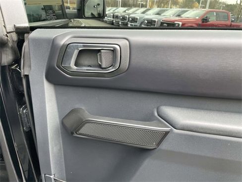 New 2025 Ford Bronco Badlands image 27