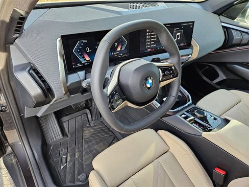 Used 2025 BMW X3 xDrive30i w/ Convenience Package image 9