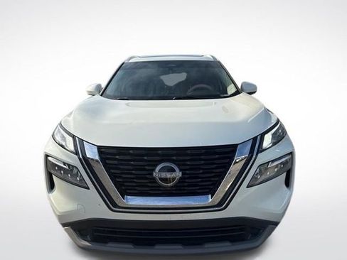 Used 2023 Nissan Rogue SV w/ SV Premium B Package FWD image 4