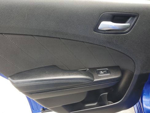 Used 2022 Dodge Charger SXT w/ Blacktop Package image 27