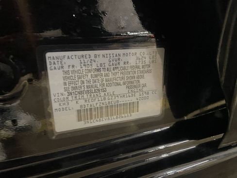 Used 2025 Nissan Versa SV image 28