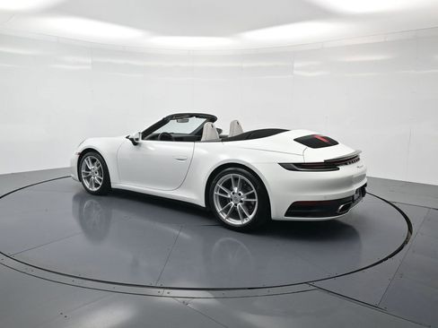 Used 2024 Porsche 911 Carrera image 3