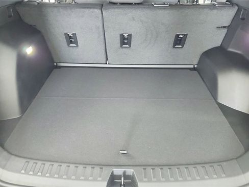 Used 2026 GMC Terrain Elevation w/ Technology Package II FWD image 32