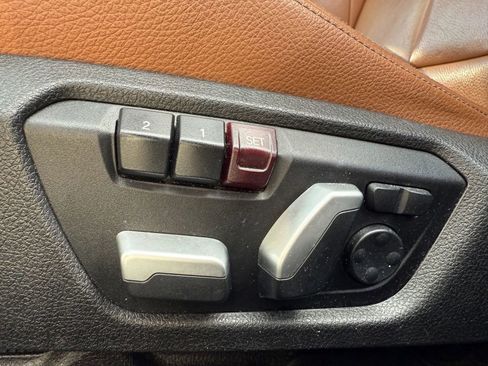 Used 2017 BMW 330i Gran Turismo xDrive image 12