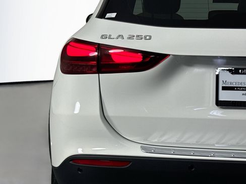 New 2026 Mercedes-Benz GLA 250 image 14