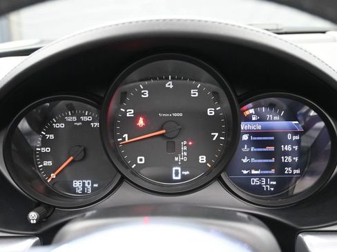 Certified 2024 Porsche 718 Boxster RWD image 11