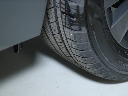 Used 2023 Volkswagen Taos S image 36