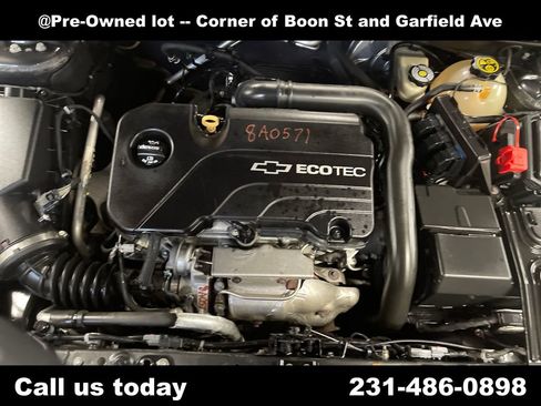 Used 2016 Chevrolet Malibu LT FWD image 10
