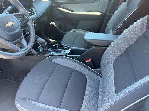 Used 2025 Chevrolet TrailBlazer LT AWD/4WD image 10