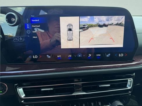 New 2026 Chevrolet Traverse Z71 w/ Enhanced Driving Package image 50