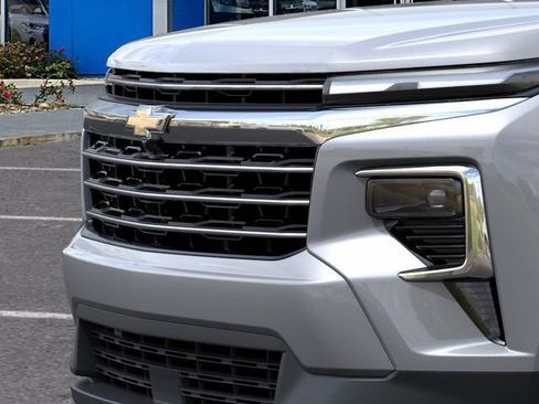 New 2026 Chevrolet Traverse LT w/ Driver Confidence Package FWD image 13