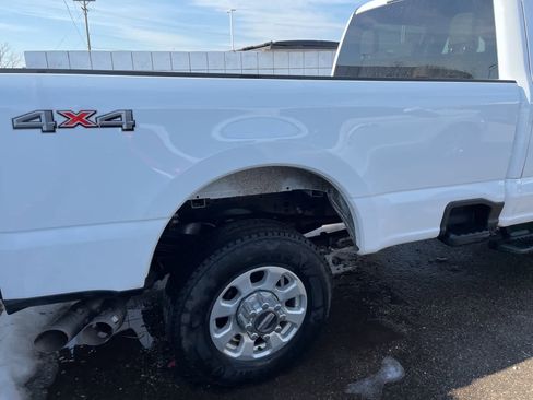 Used 2024 Ford F350 XLT image 13