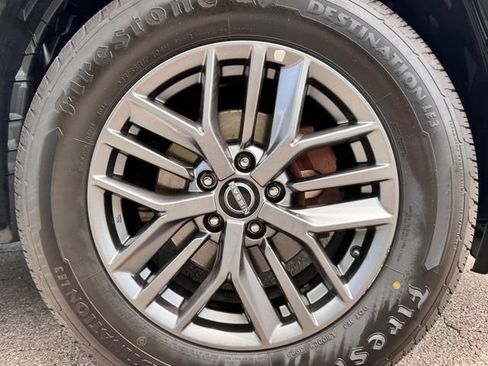 Used 2023 Nissan Rogue S AWD/4WD image 34