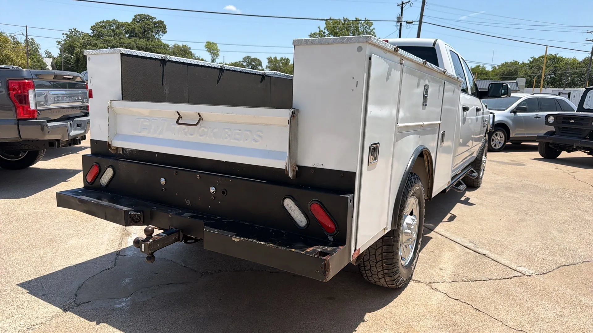 Used 2018 RAM 3500 Tradesman w/ Chrome Appearance Group AWD/4WD image 3