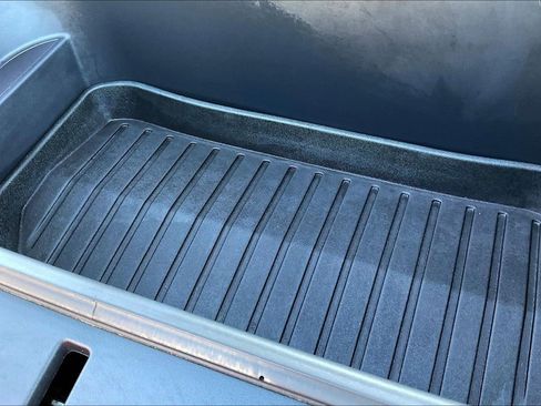 Used 2021 Tesla Model Y Performance image 30