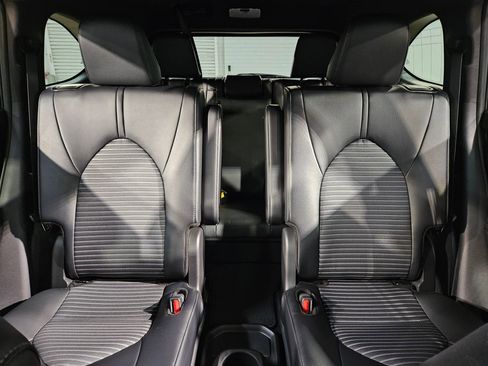 Certified 2025 Toyota Highlander XSE AWD/4WD image 13