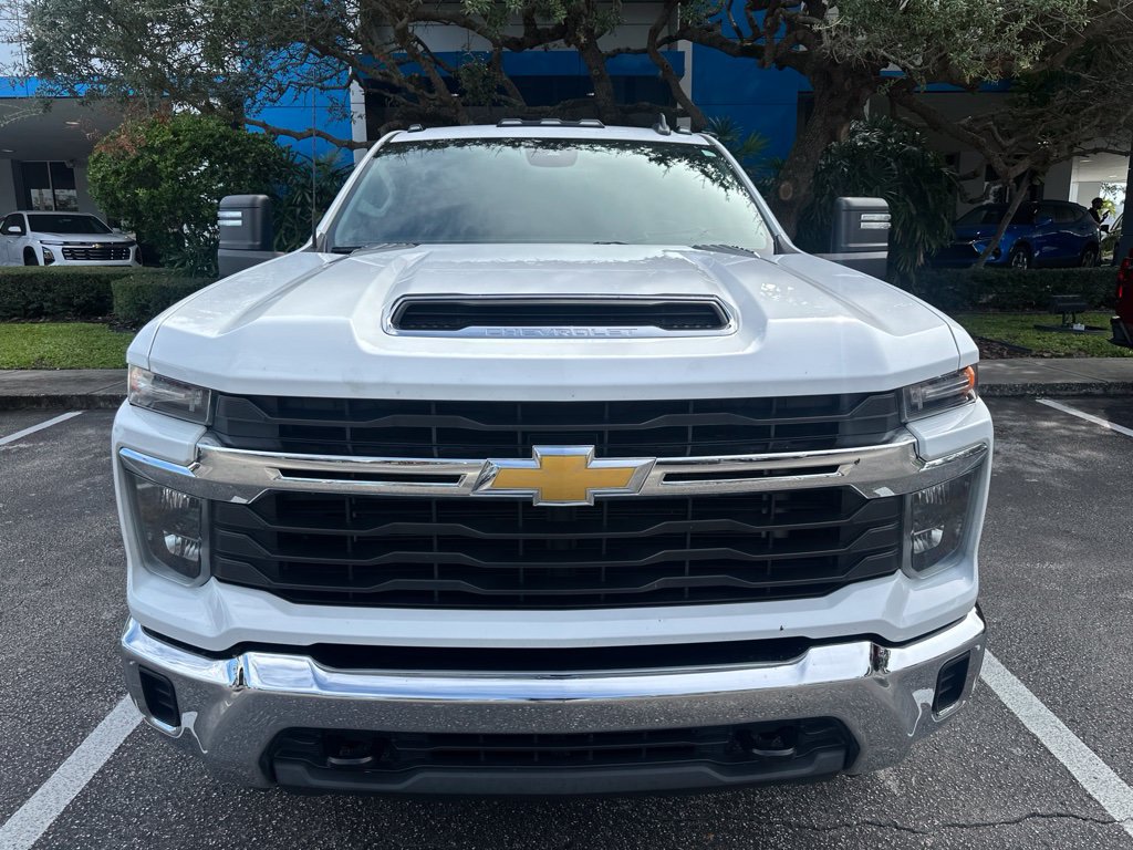 Used 2024 Chevrolet Silverado 2500 LT RWD image 7