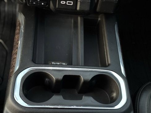 Used 2020 GMC Sierra 2500 Denali w/ Denali Ultimate Package image 17