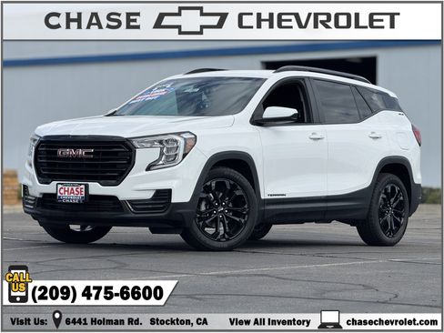 Used 2022 GMC Terrain SLE w/ Elevation Edition image 1