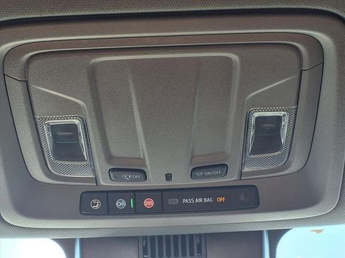 Used 2023 Chevrolet Silverado 1500 Custom Trail Boss image 18