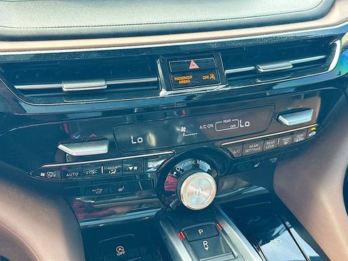 Used 2022 Acura MDX FWD w/ Technology Package image 14