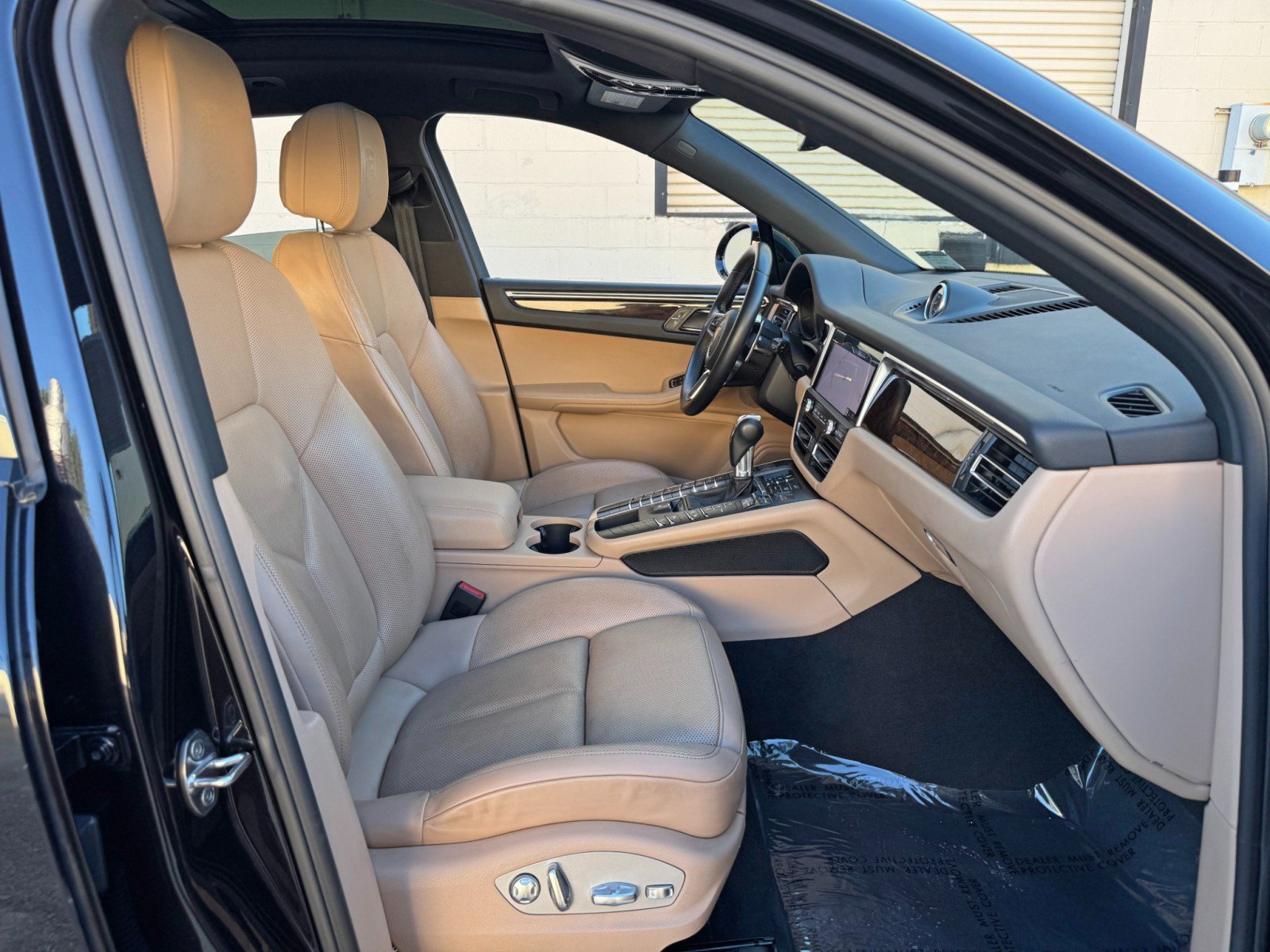 Used 2020 Porsche Macan S AWD/4WD image 16