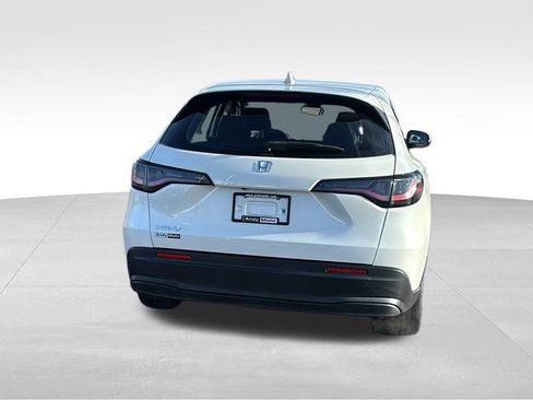 Certified 2023 Honda HR-V LX image 6