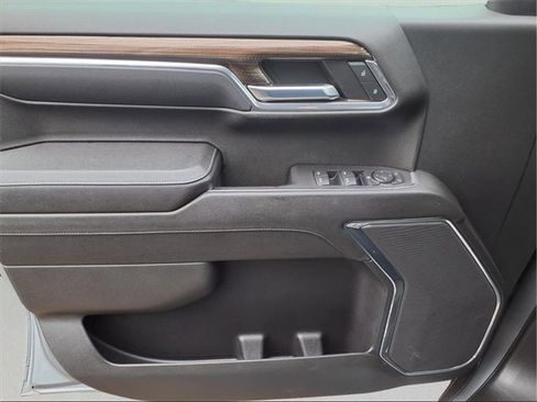 Used 2023 Chevrolet Silverado 1500 LT image 18