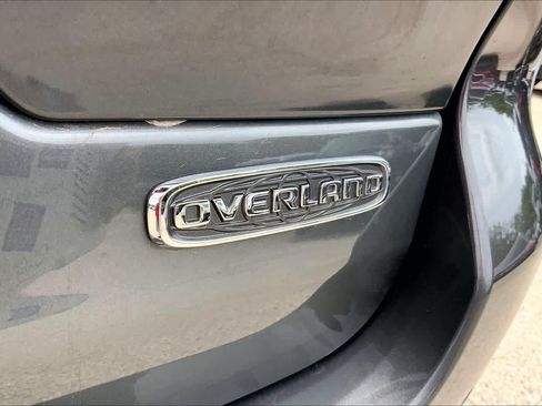 Used 2022 Jeep Grand Cherokee Overland w/ Advanced Protech Group III AWD/4WD image 31