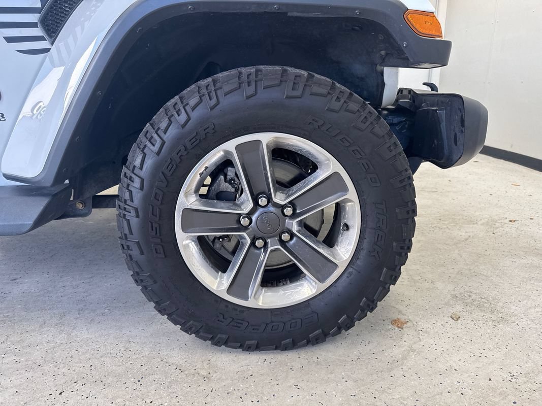 Used 2021 Jeep Wrangler Unlimited Sahara AWD/4WD image 15