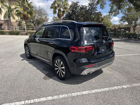 Used 2022 Mercedes-Benz GLB 250 image 6