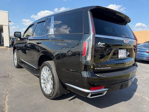 Used 2024 Cadillac Escalade Premium Luxury AWD/4WD image 13