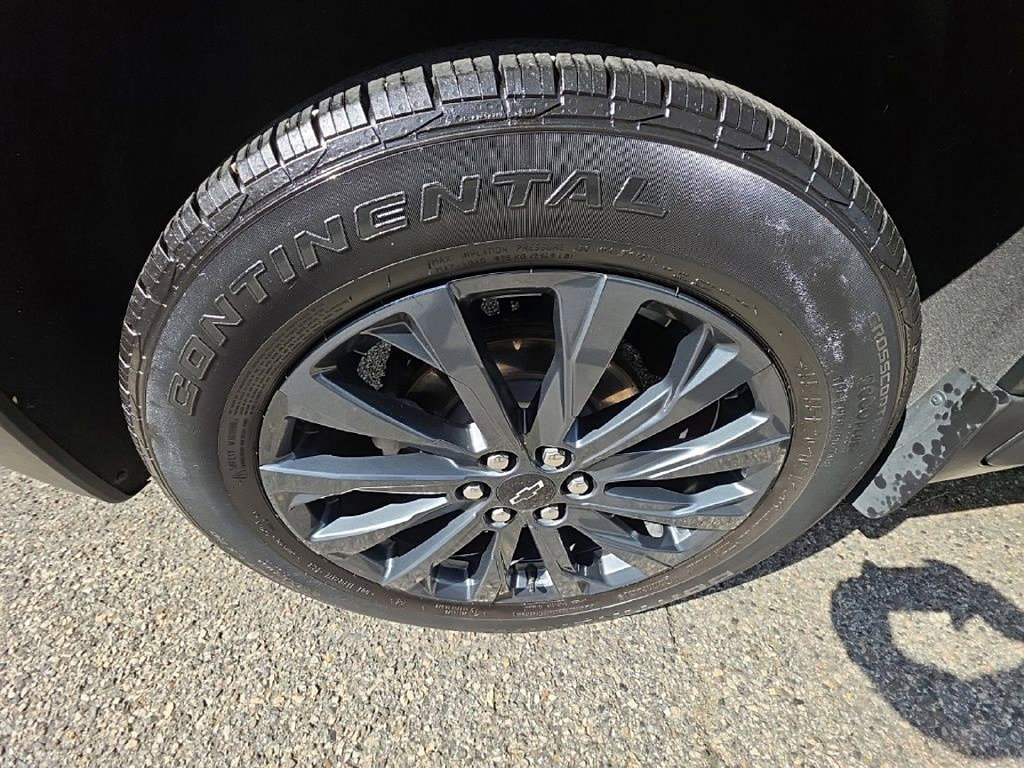 Used 2024 Chevrolet Traverse RS AWD/4WD image 40