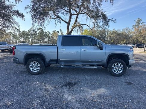 Used 2025 Chevrolet Silverado 2500 High Country w/ High Country Premium Package image 6