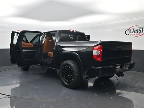 Used 2018 Toyota Tundra Platinum image 33