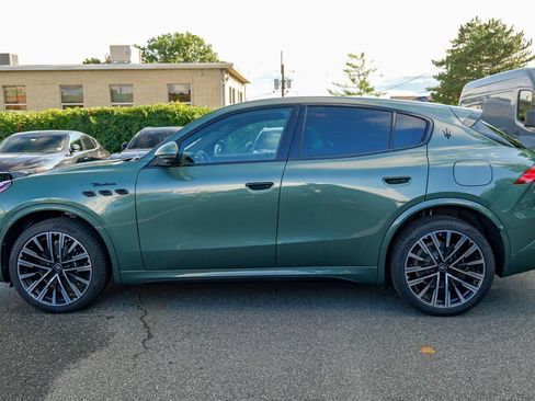 Used 2025 Maserati Grecale Modena AWD/4WD image 4