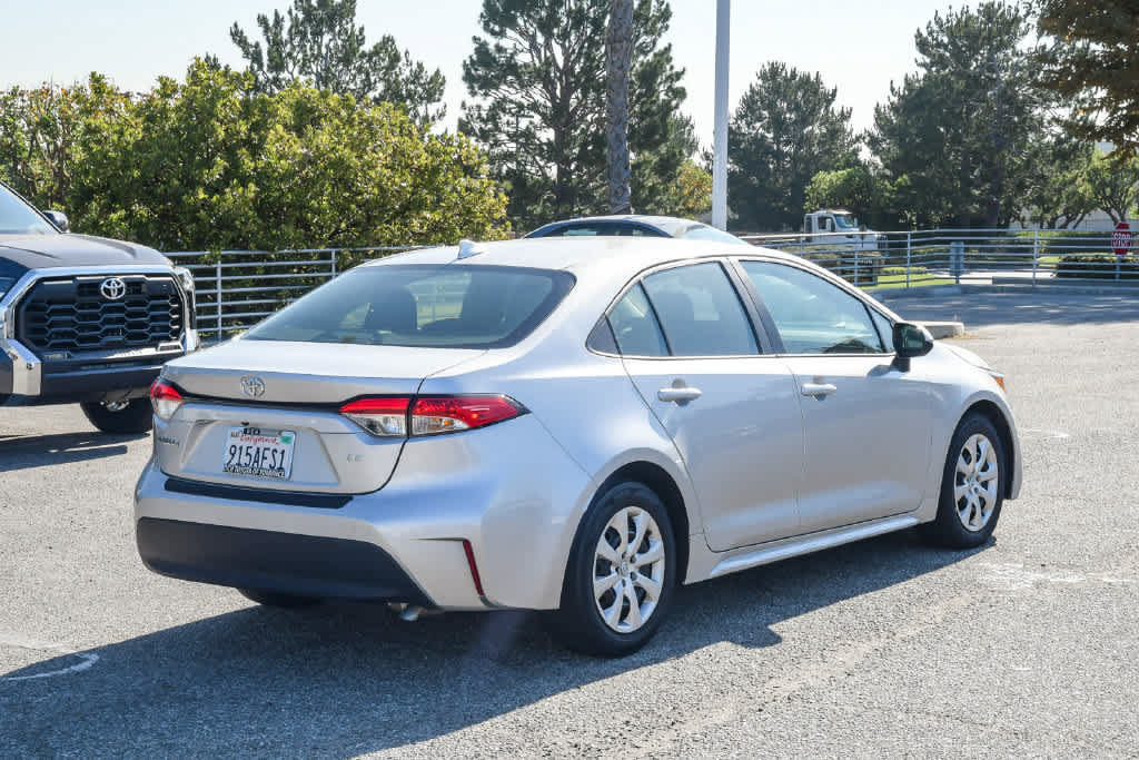 Certified 2025 Toyota Corolla LE FWD image 9